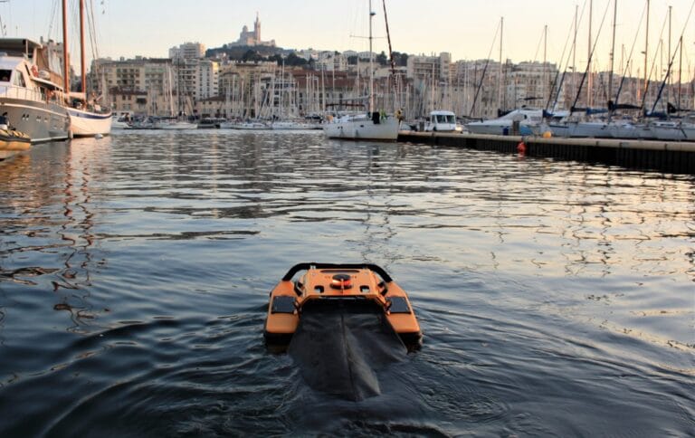 Startup OceanTech, Épisode #3 – Jellyfishbot, le petit robot qui dépollue les eaux