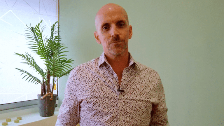 Rencontre avec Guénolé Bouvet, directeur du AI4GOOD festival de Nouméa
