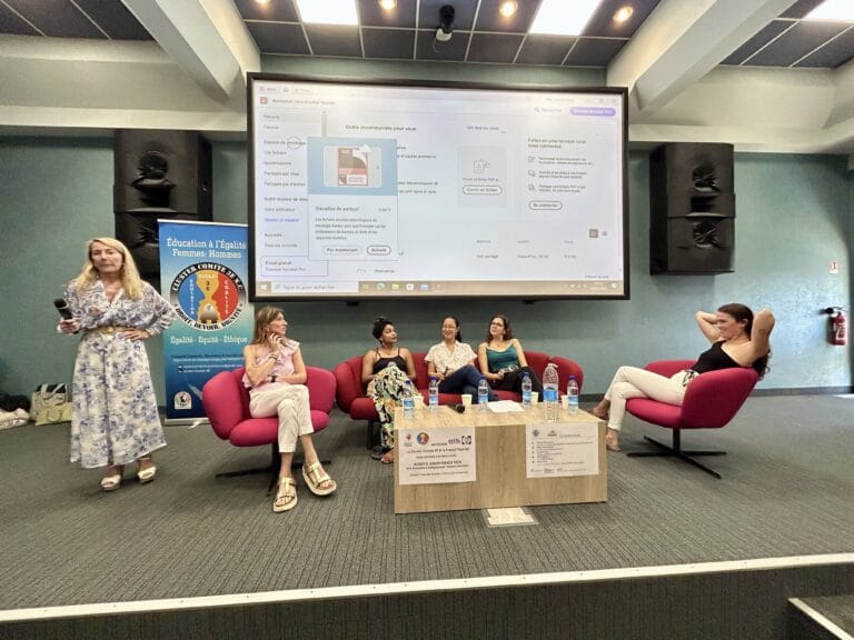 “Hey, les filles, place au Women’s Junior French Tech”