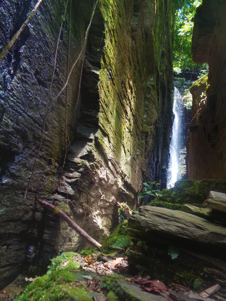 COULOIR DE TIWAE TOUHO