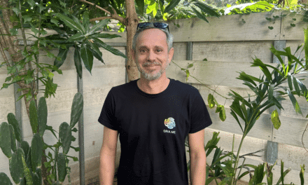 Rencontre avec Romain Compans, fondateur de QRia.me, le QR code calédonien qui transforme un scan en client fidèle  
